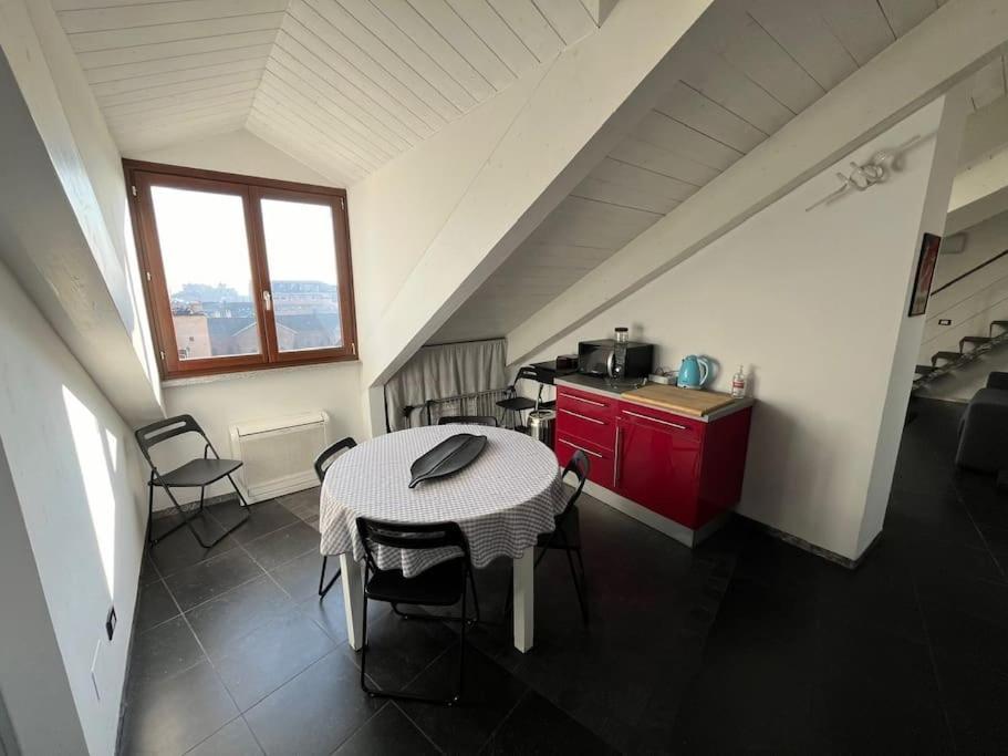 Apartment Loft A Due Passi Dal Politecnico *